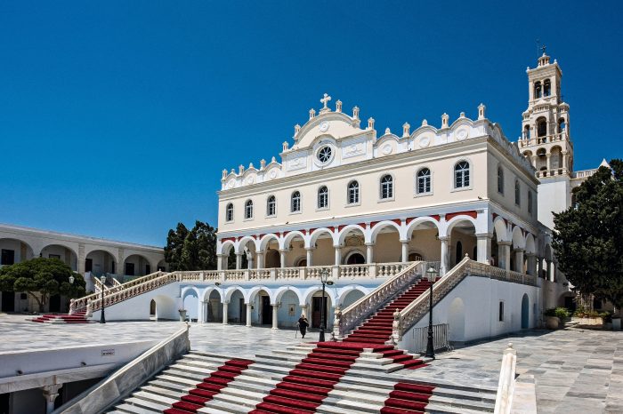 Εκδρομή στην Tήνο