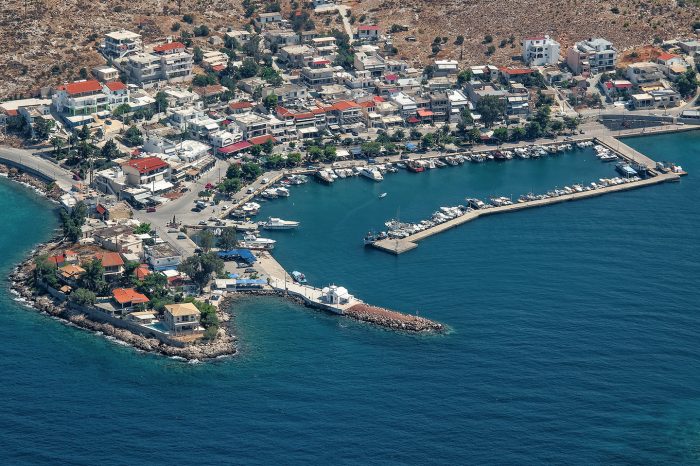 Άγιος Ιερόθεος – Πάχη